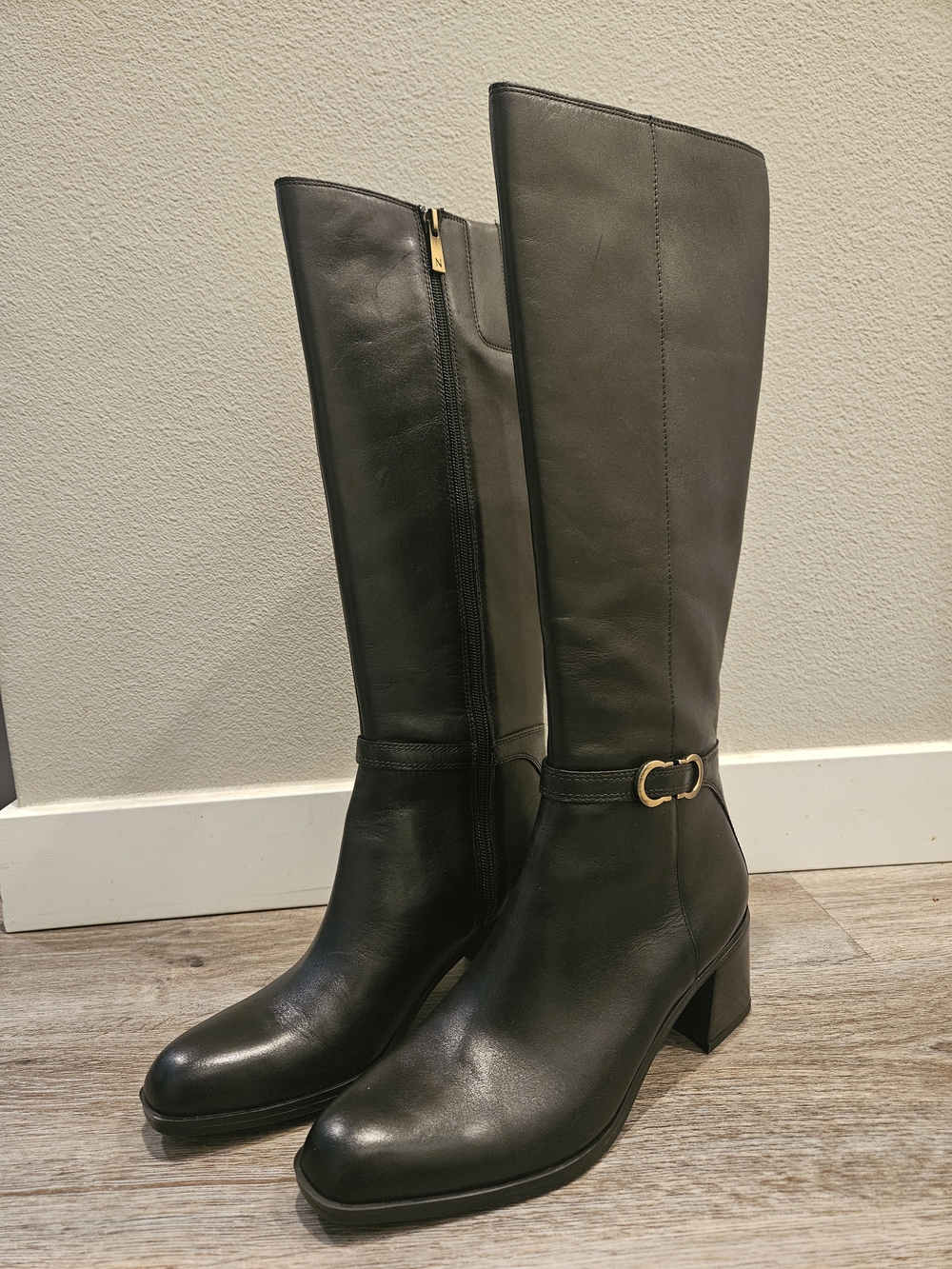 NWT Black Knee-High Heeled Boots Naturalizer